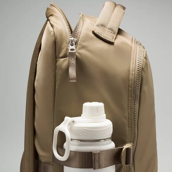 New Crew Backpack 22L
Logo - Picture 4 of 7